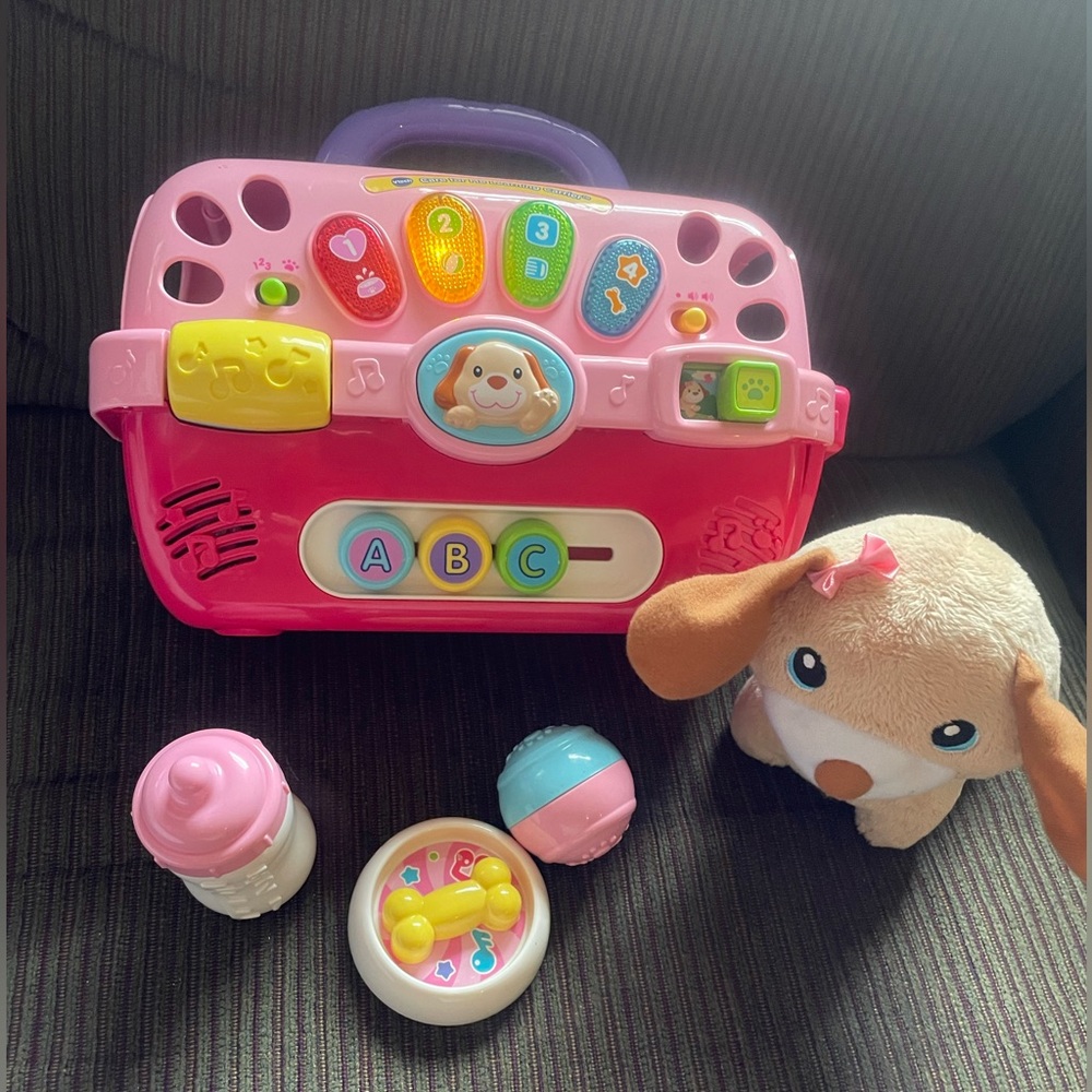 Vtech Care For Me Interactive Learning Puppy Carrier. 4pc Set.